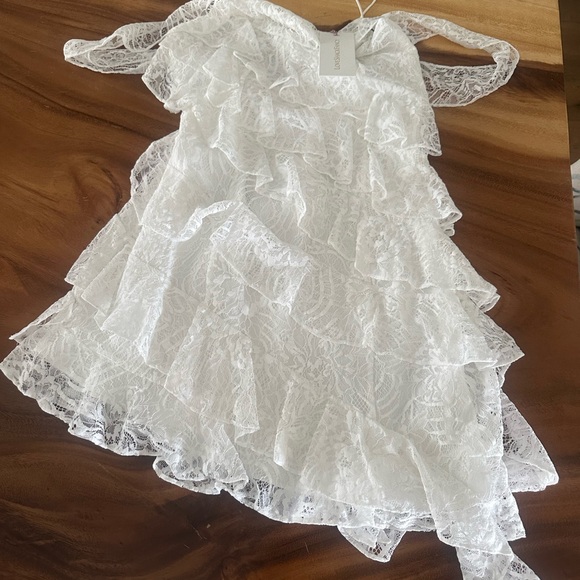 LoveShack Fancy Brand New with Tags - Picture 2 of 4